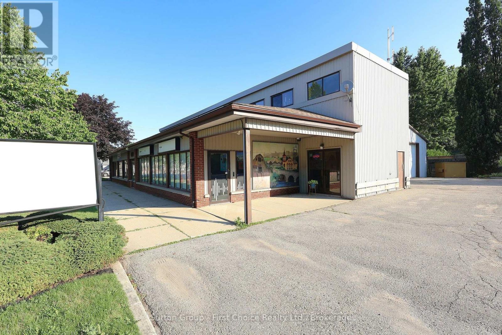 400 HURON STREET, Stratford — photo 2
