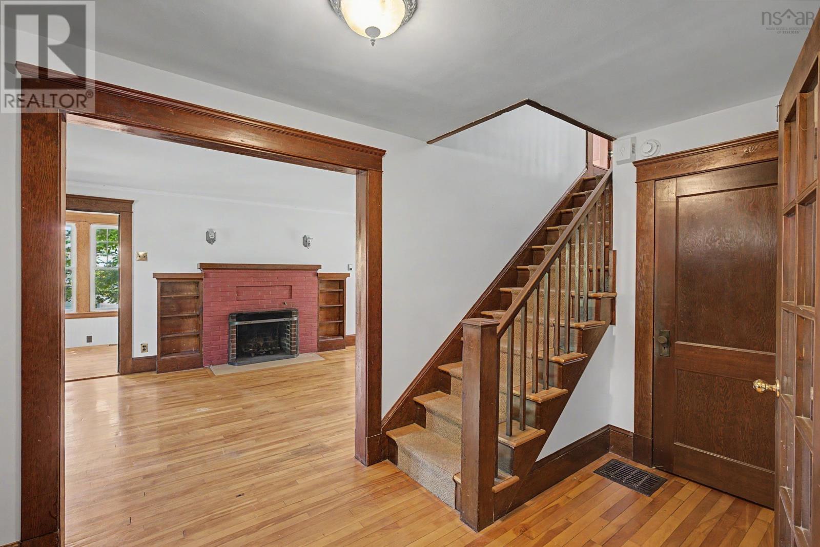 5 Warwick Street - 15