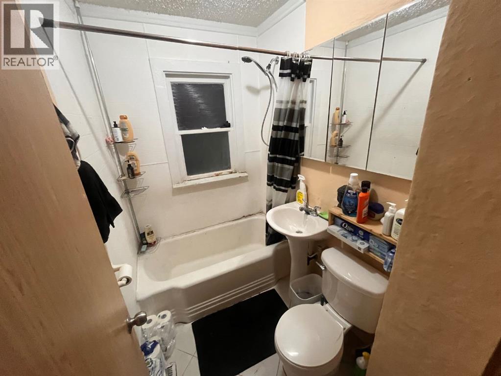 1815 2 Avenue N - Image 4