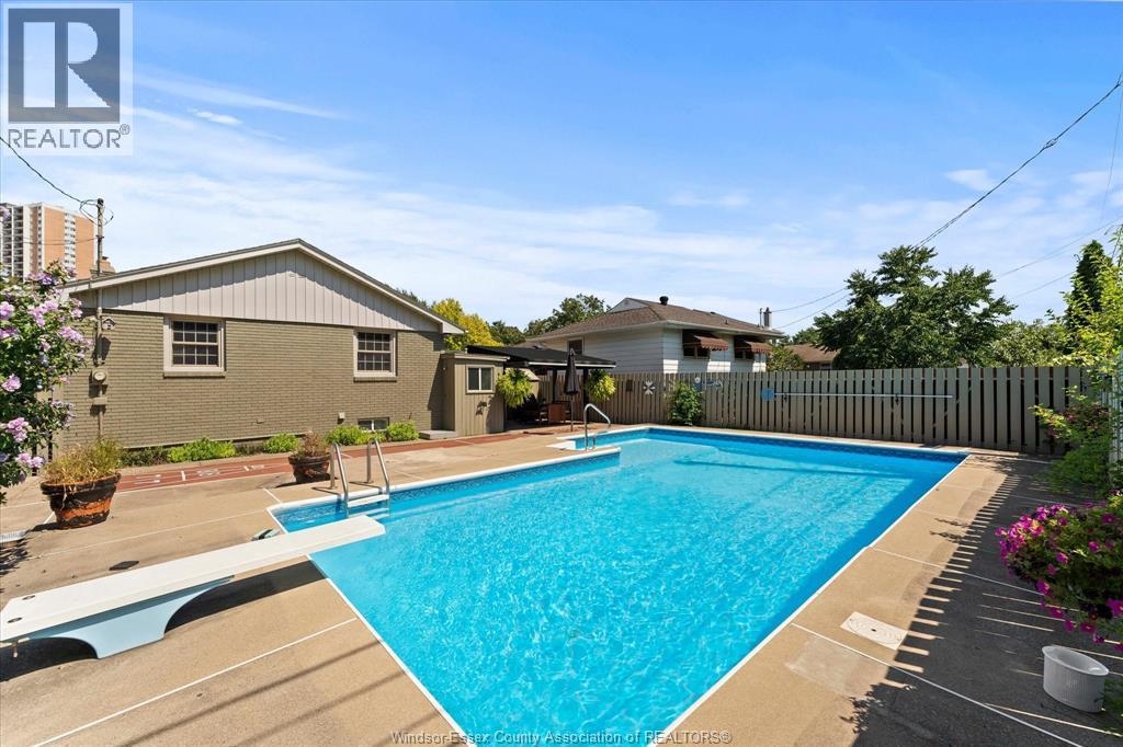 321 Betty DRIVE - 39