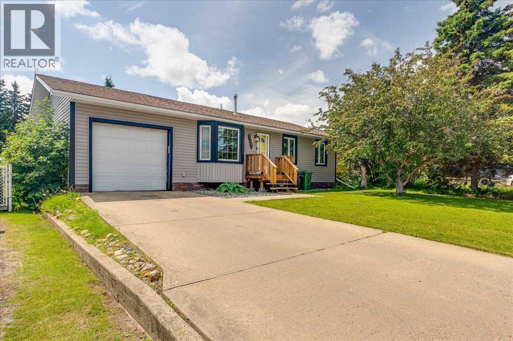 4709 55 Avenue, Rimbey — photo 3