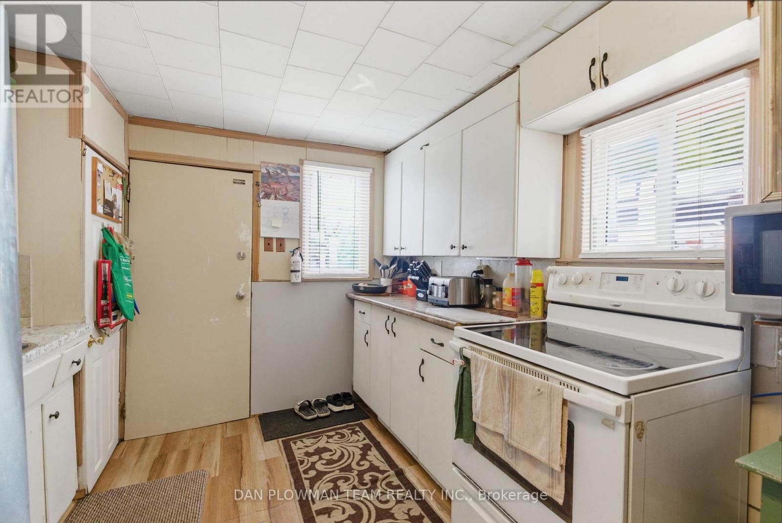 78 EAST BEACH ROAD - 12