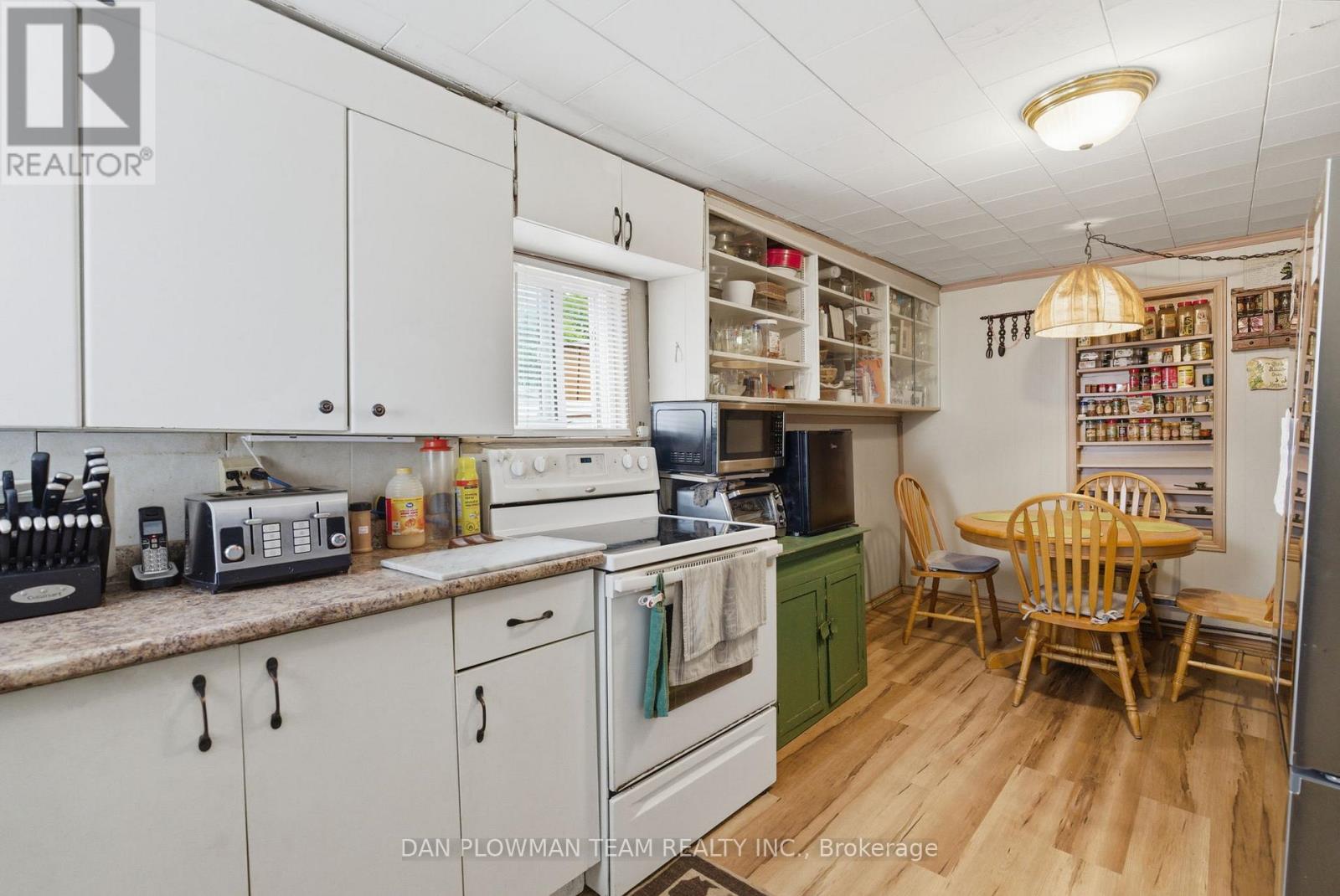 78 EAST BEACH ROAD - 13