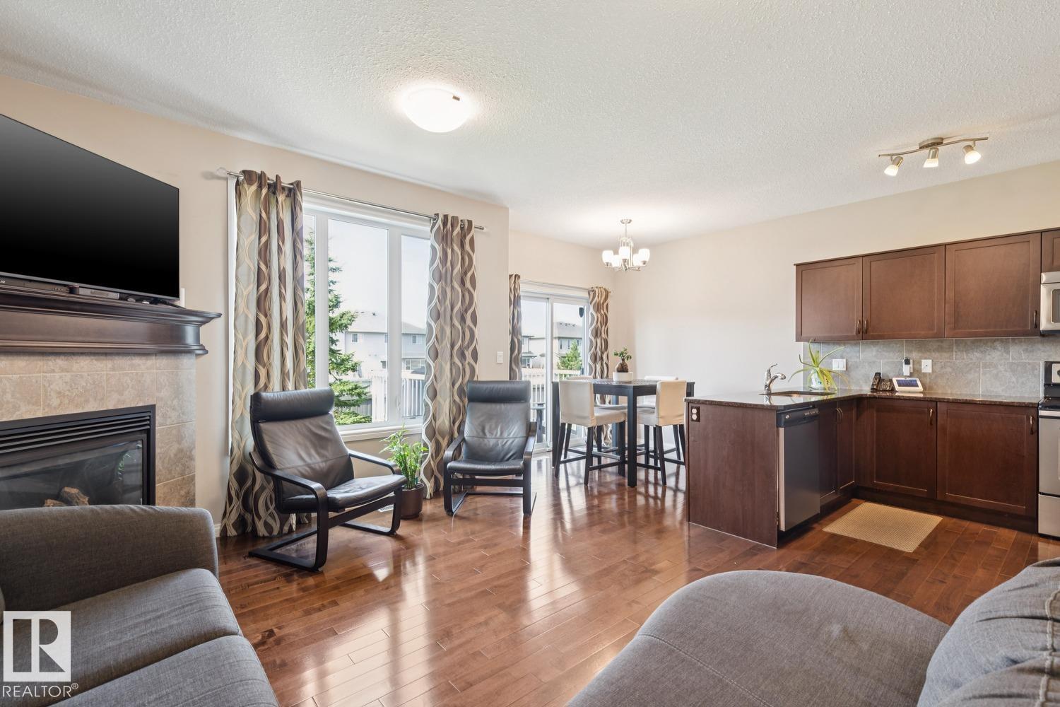 #12 18230 104A ST NW - 11