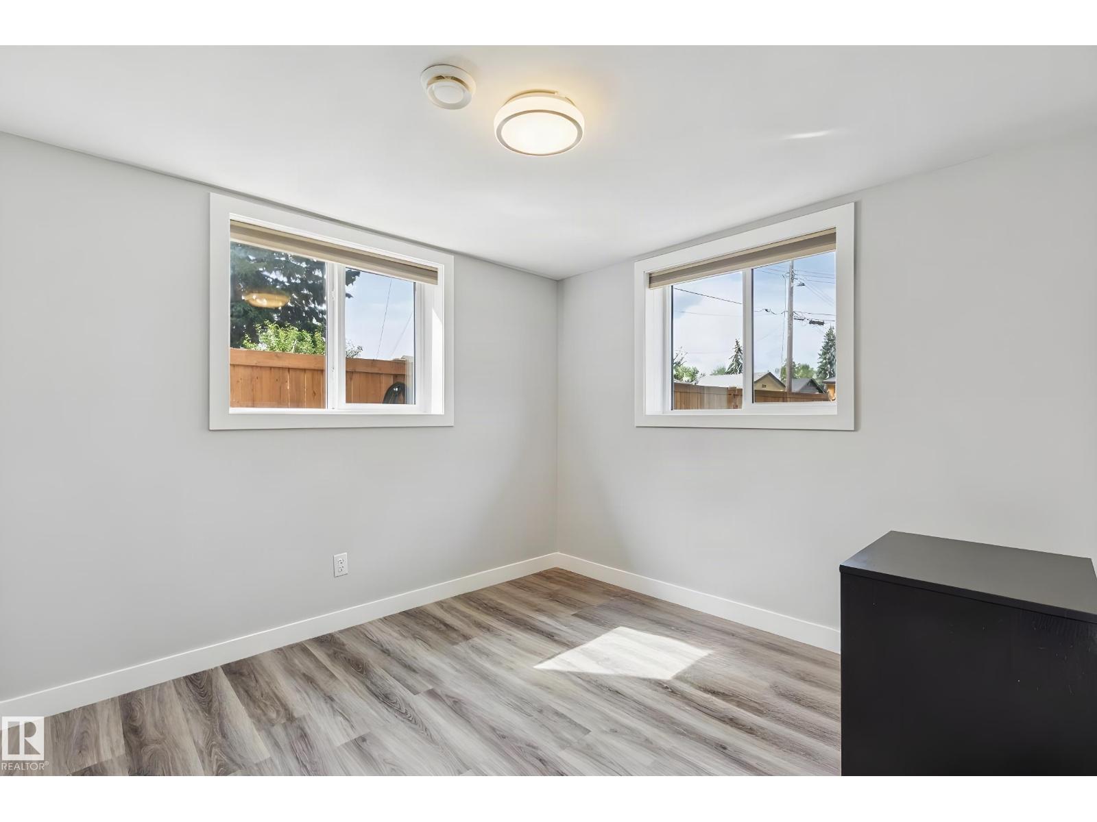 13428 117A AV NW - Image 19