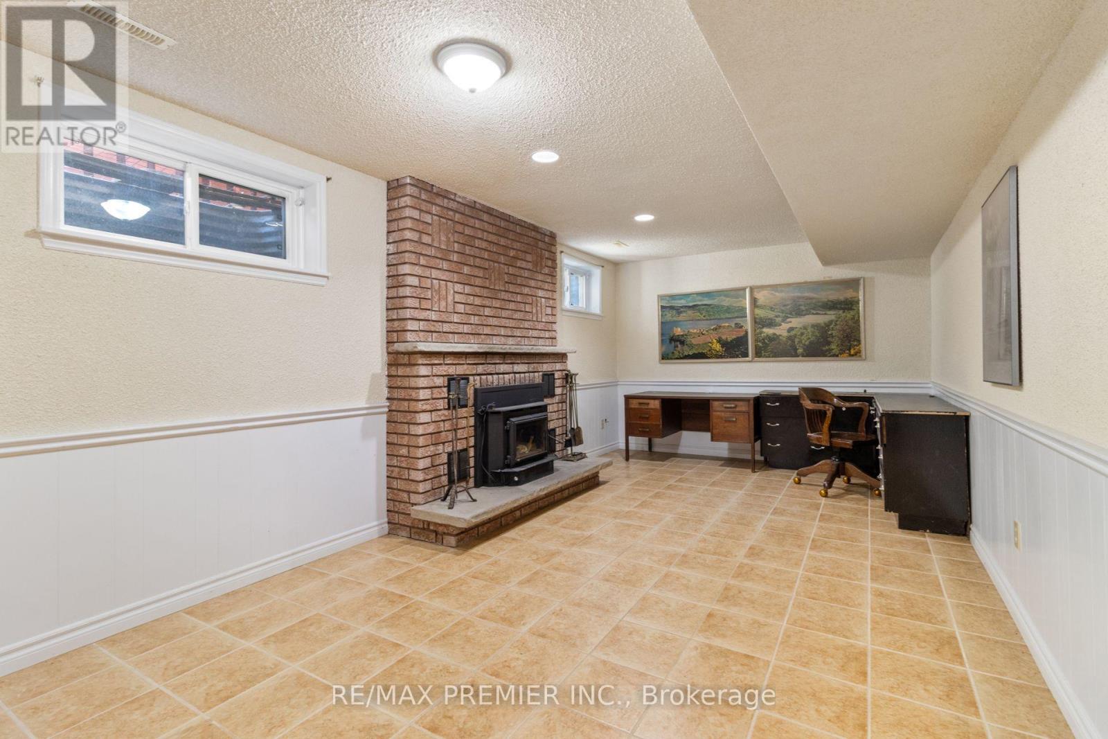 28 MAREVAN PLACE - Image 40
