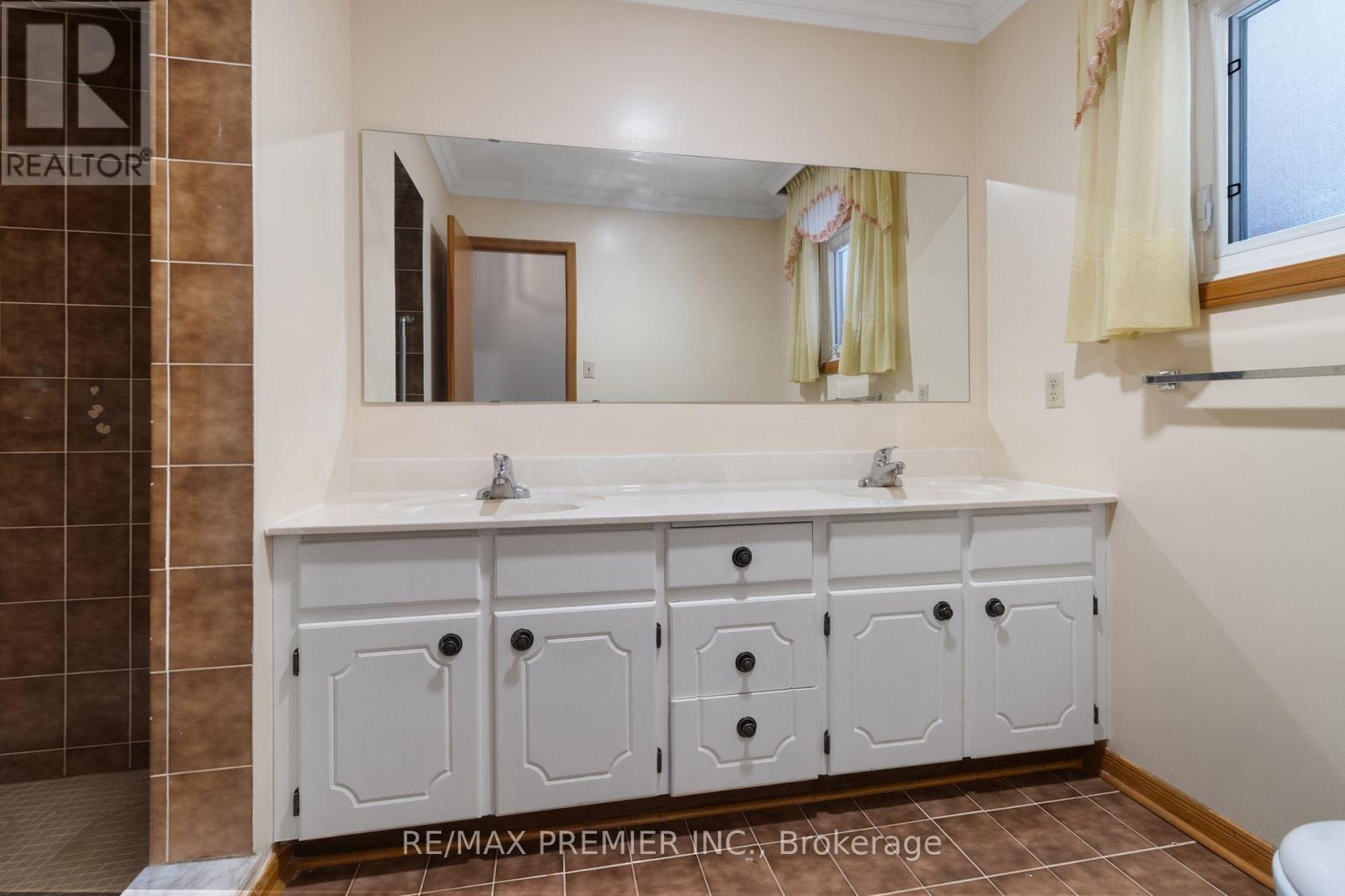28 MAREVAN PLACE - Image 7