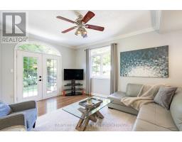 2122 Fern Glen Court, Severn, ON L3V0E8 Photo 15