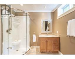 2122 Fern Glen Court, Severn, ON L3V0E8 Photo 36