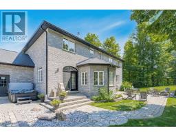 2122 Fern Glen Court, Severn, ON L3V0E8 Photo 38