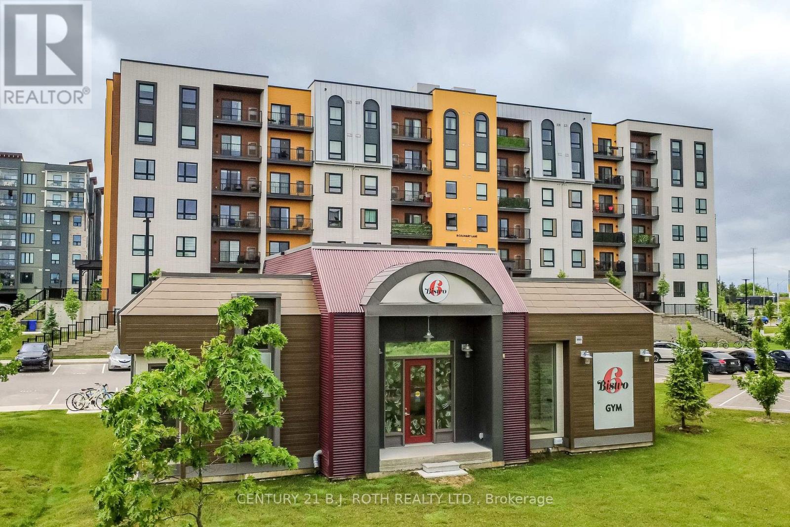 604 - 8 CULINARY LANE, Barrie — photo 2