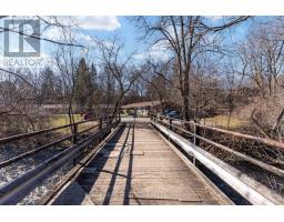 50 Creighton Road, Hamilton, ON L9H3B6 Photo 17