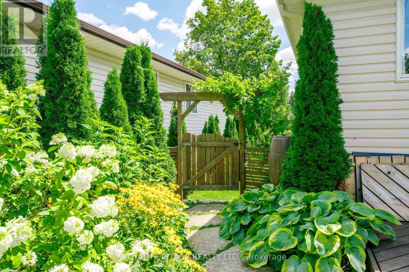258 FRANMOR DRIVE - 48