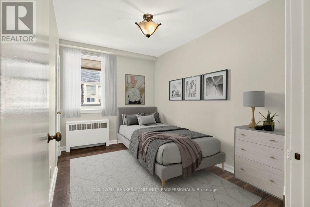 #10 4 ROBINSON STREET - 21