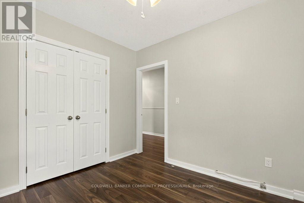 #10 4 ROBINSON STREET - 42
