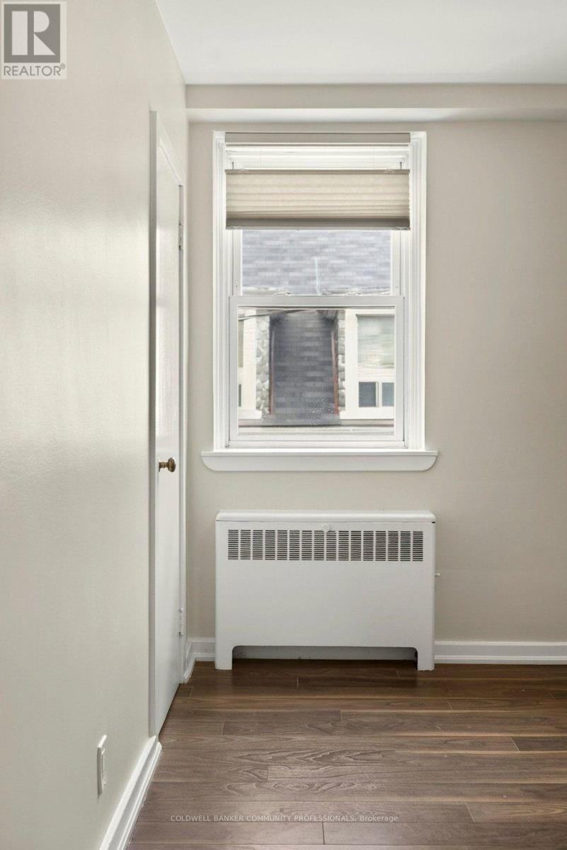 #10 4 ROBINSON STREET - 45