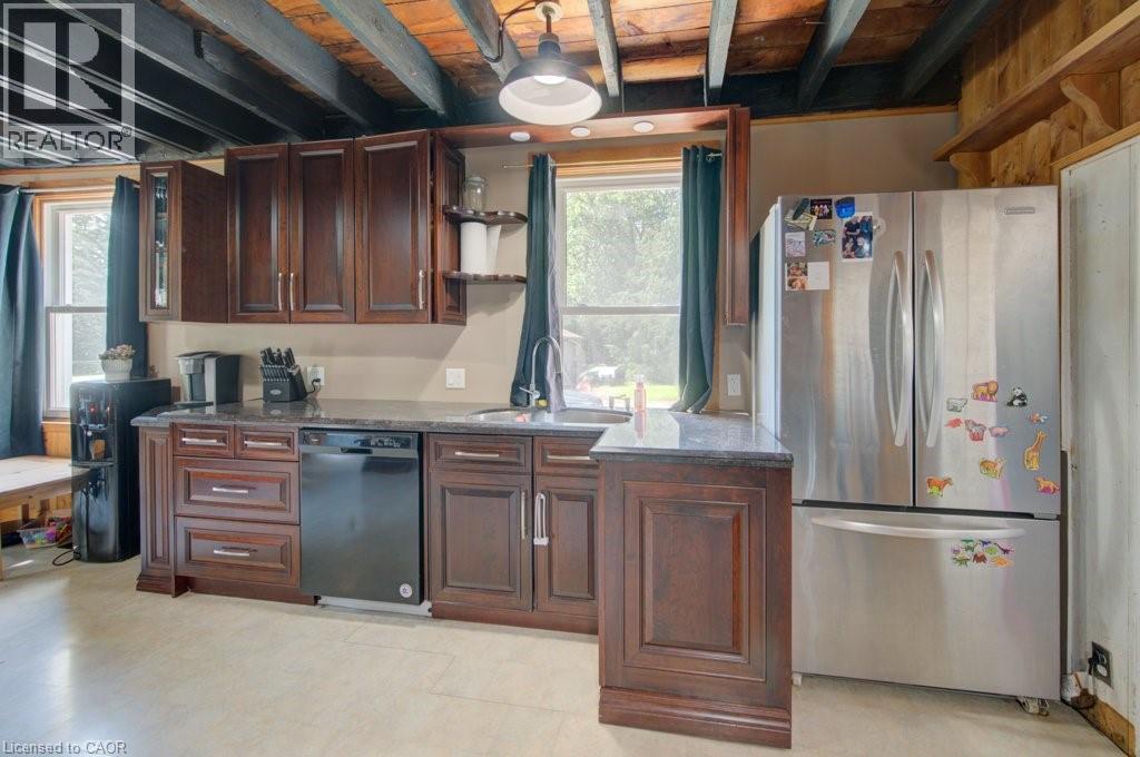 154 EVERT Street - Image 11