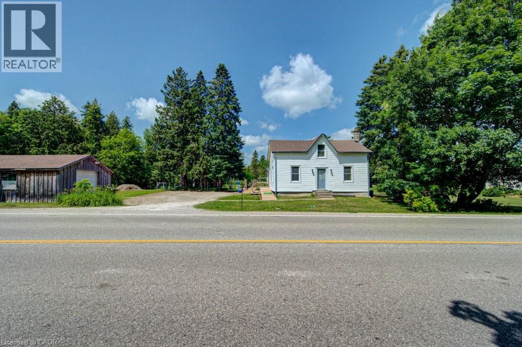 154 EVERT Street - Image 4