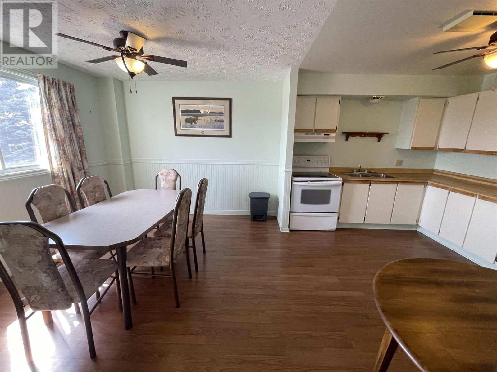 68 Farquhar PL, Elliot Lake — photo 2