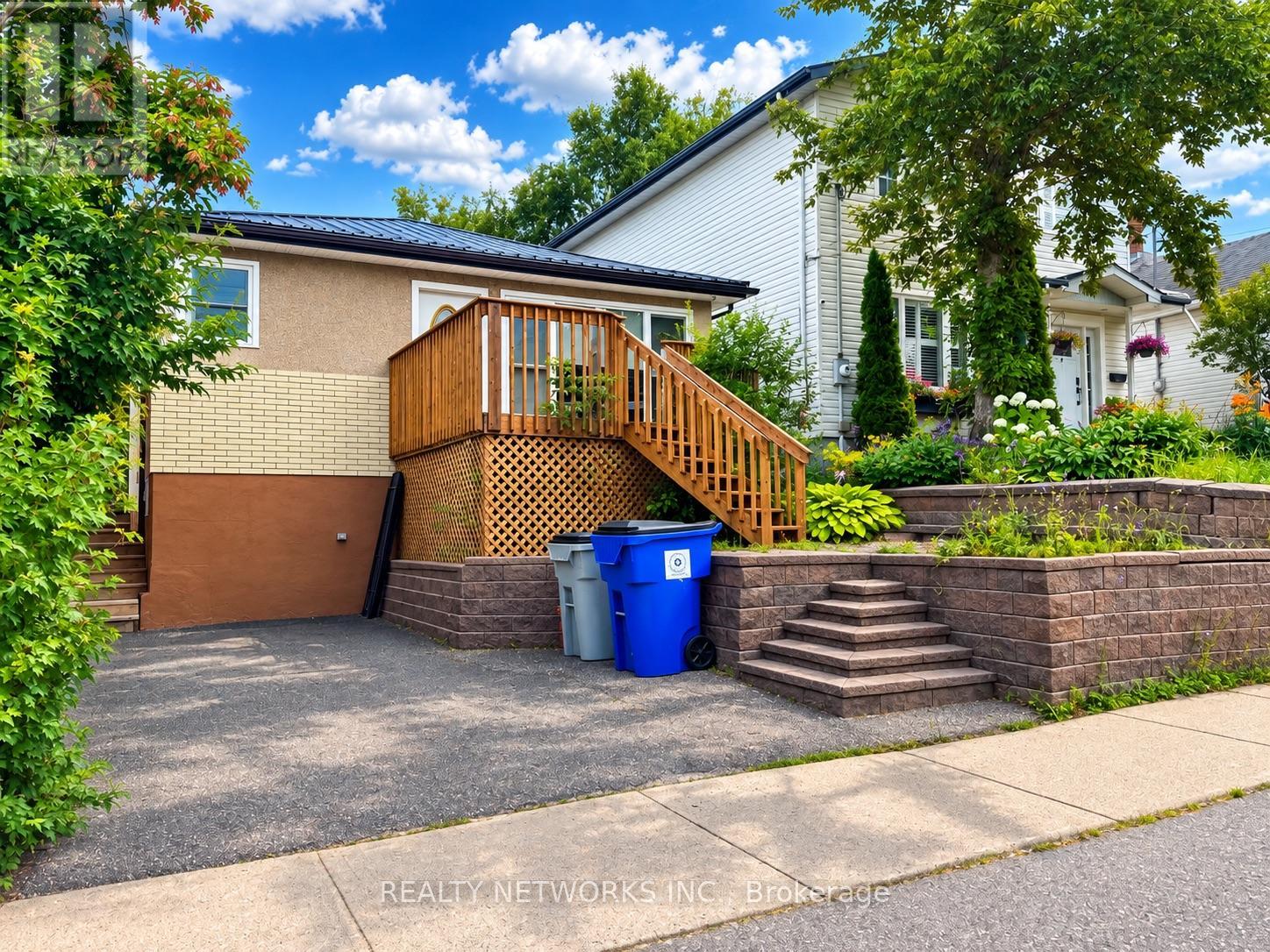 464 HART STREET - 1