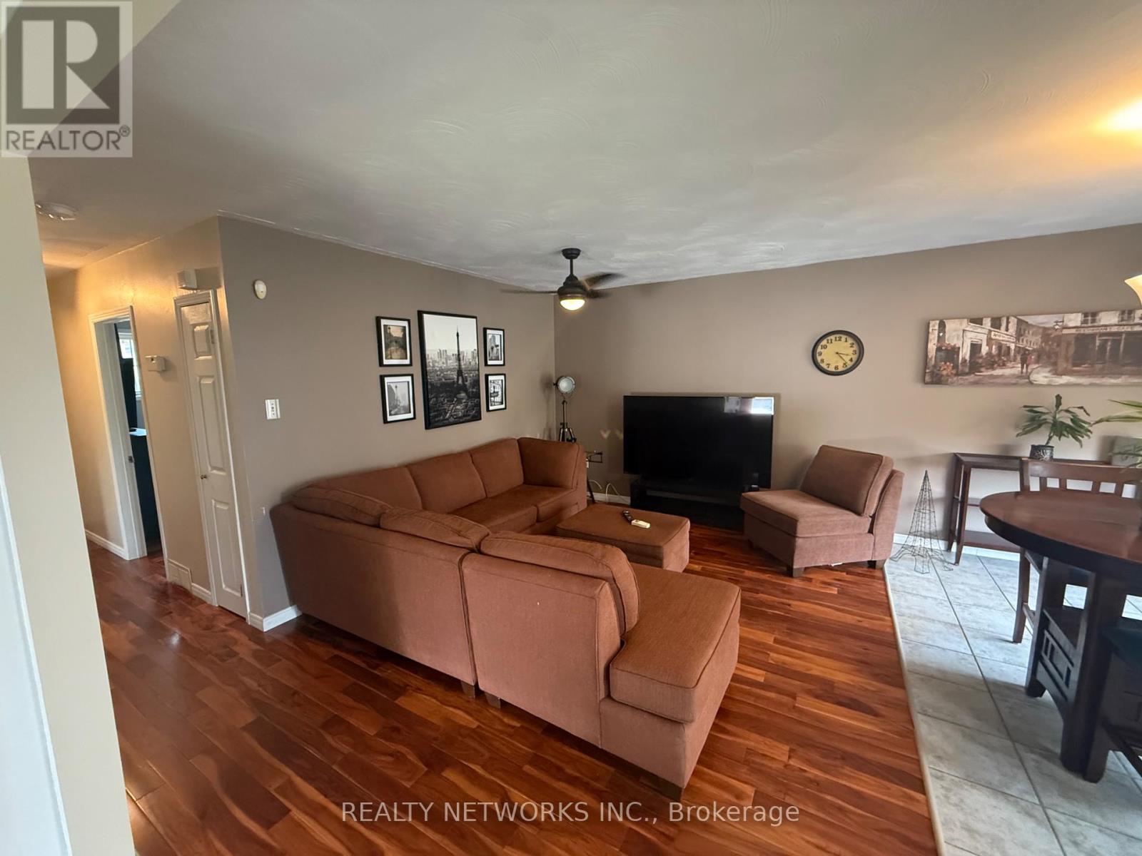 464 HART STREET - Image 3
