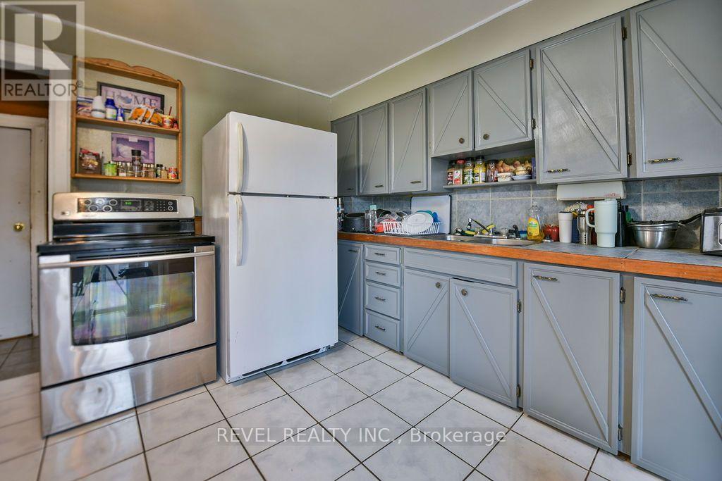 285 ELM STREET S - Image 11