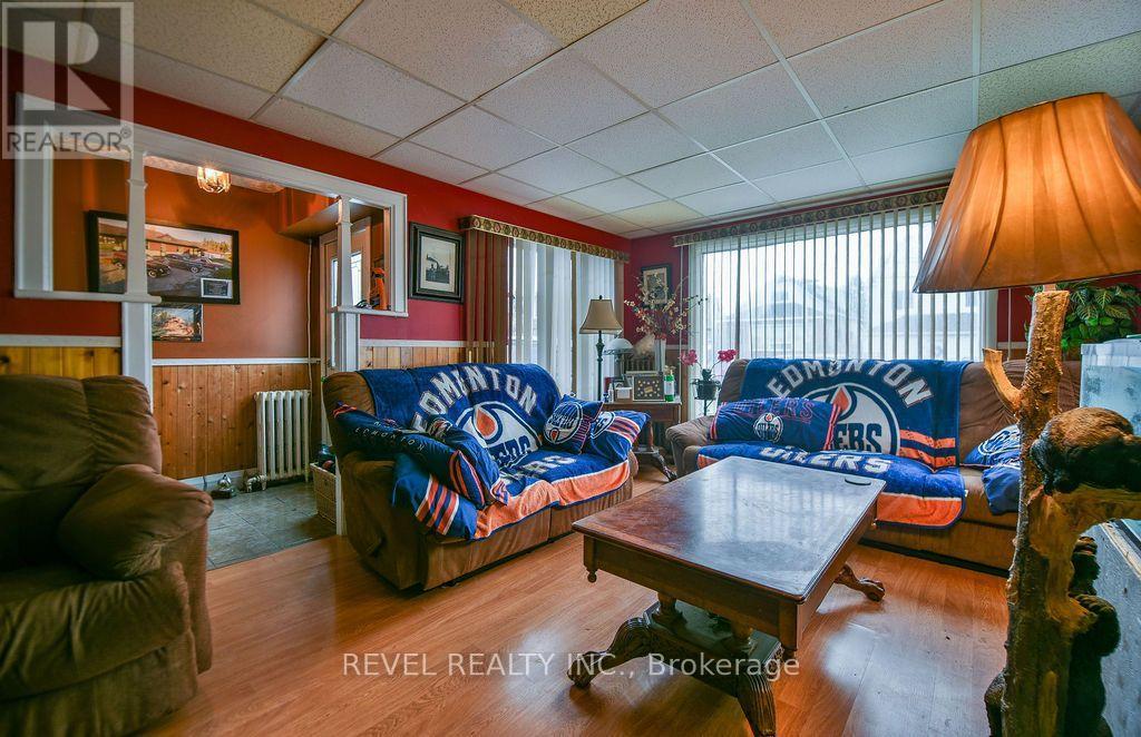 285 ELM STREET S - 3