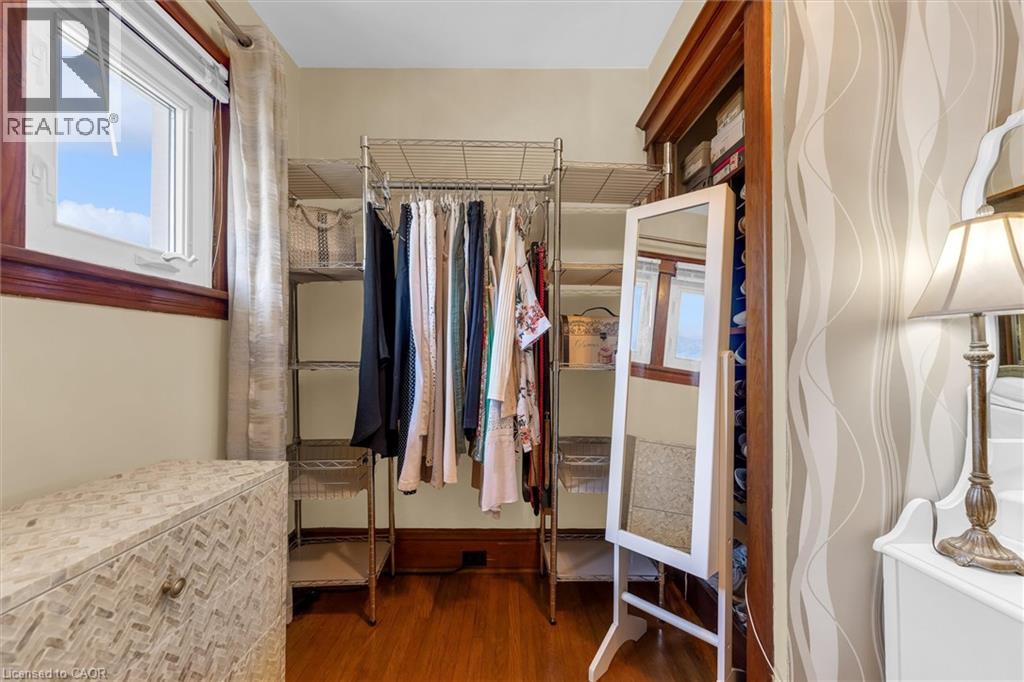 99 TUXEDO Avenue S - 23