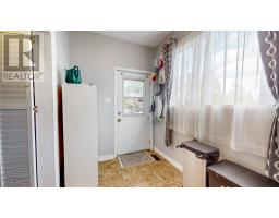 81 Kings Hill Road thumbnail 11
