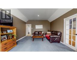 81 Kings Hill Road thumbnail 5