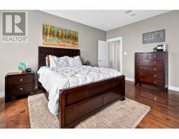 18 Flora Drive thumbnail 14