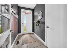 18 Flora Drive thumbnail 4