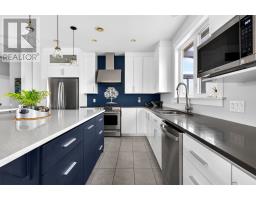 18 Flora Drive thumbnail 6
