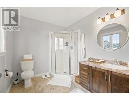 8 Pattison Street thumbnail 16