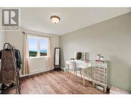 8 Pattison Street thumbnail 18