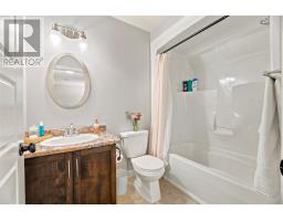8 Pattison Street thumbnail 19