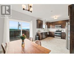 8 Pattison Street thumbnail 3