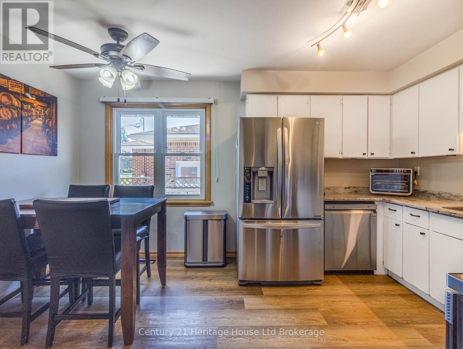 153 SPRINGBANK AVENUE N - Image 11