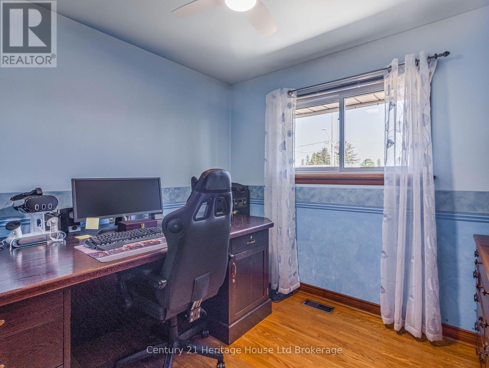 153 SPRINGBANK AVENUE N - Image 19