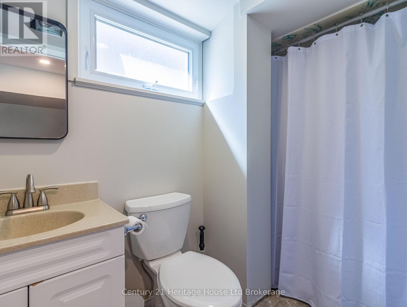 153 SPRINGBANK AVENUE N - Image 27