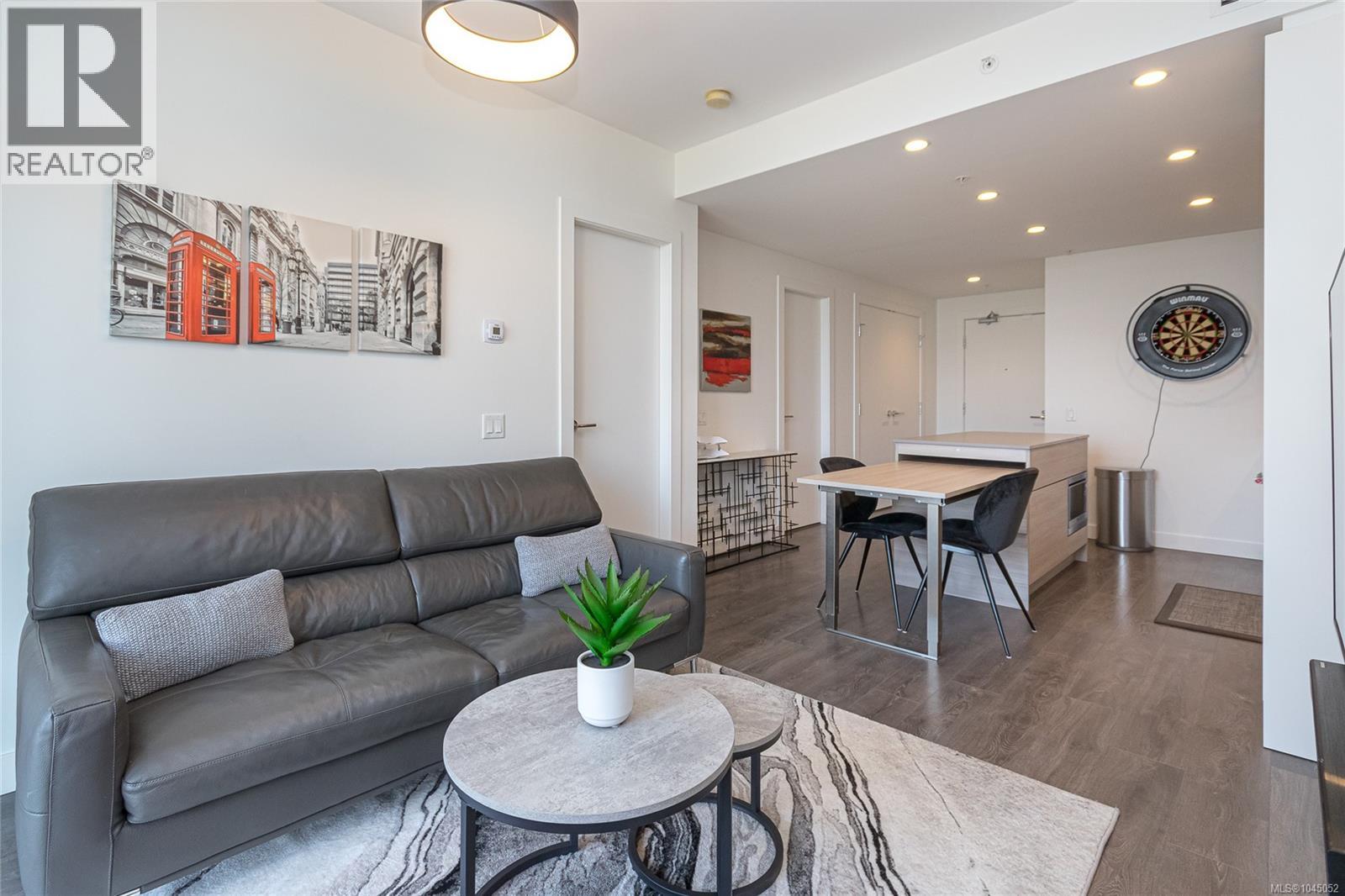 #606 60 Saghalie Rd - 7