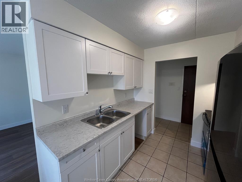 11822 TECUMSEH ROAD East Unit# 105, Tecumseh — photo 3
