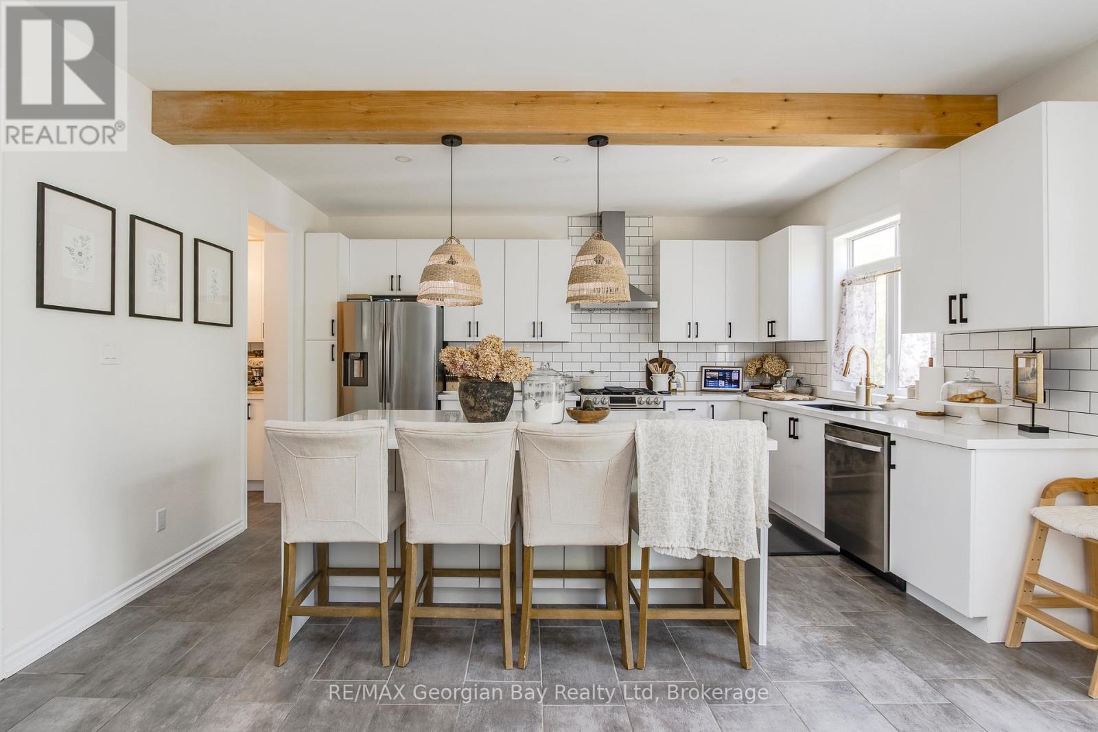 215 ROY DRIVE - Image 15