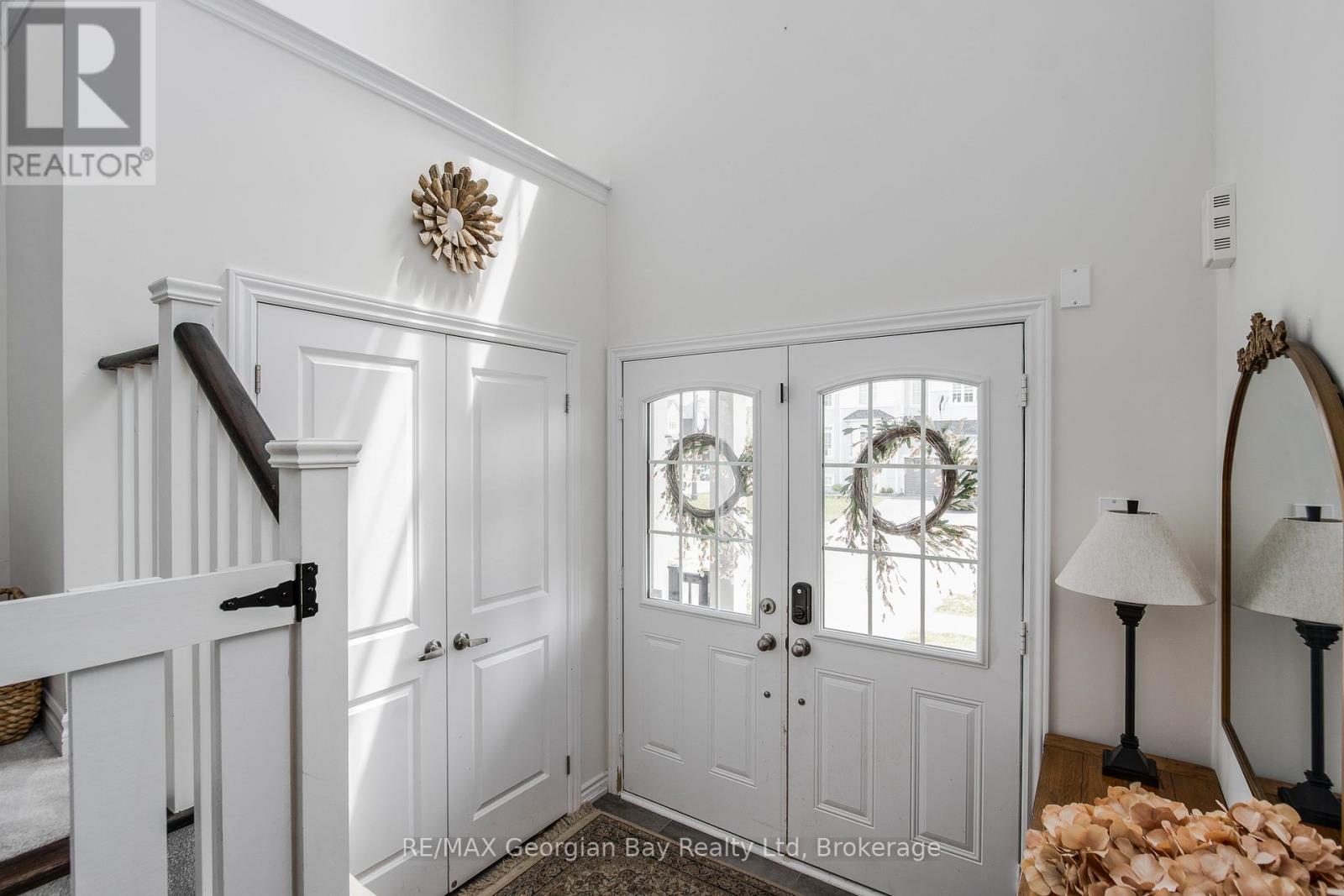 215 ROY DRIVE - Image 4