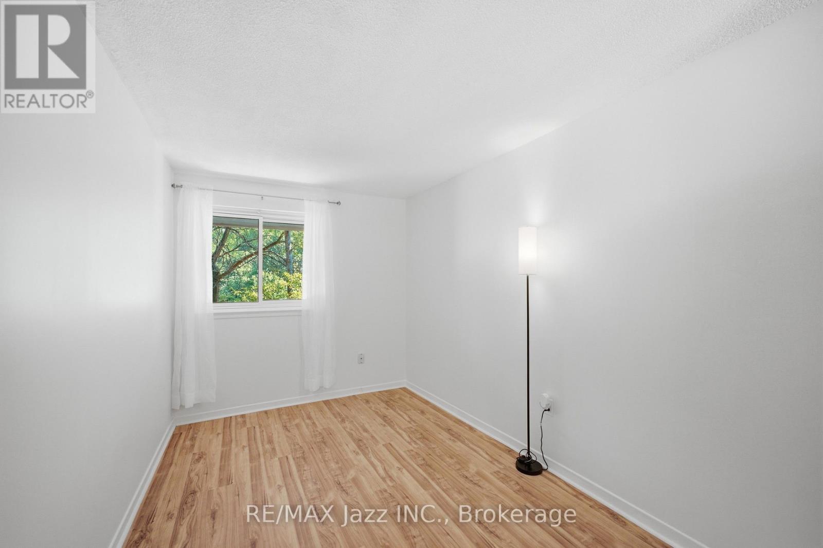 #38 120 LING ROAD - 28