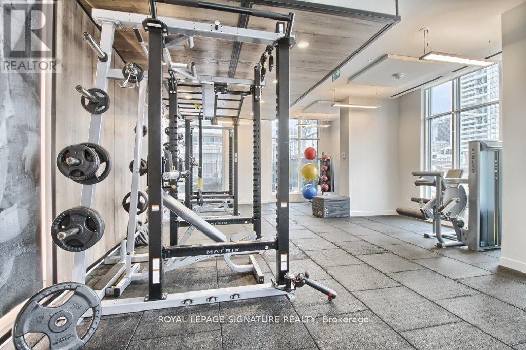 #1006 20 RICHARDSON STREET - 21