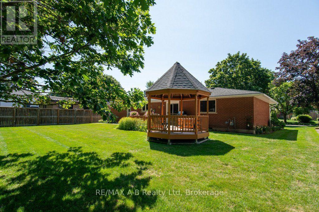 174 NEAL AVENUE - 11