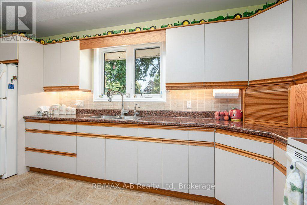 174 NEAL AVENUE - Image 24