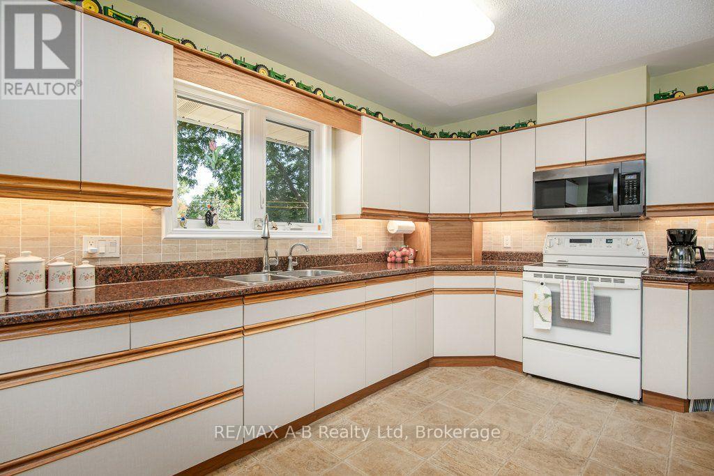 174 NEAL AVENUE - 27