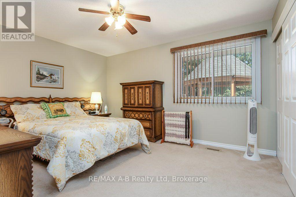 174 NEAL AVENUE - Image 32